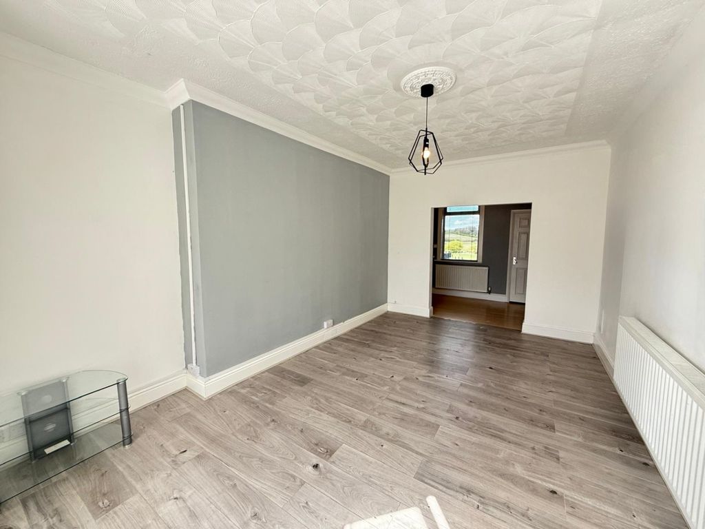 Property photo 3 of 10 Whatsapp Image 2025-04-17 At 15.27.17_60980594