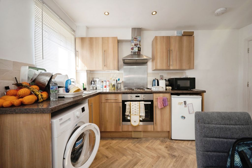 Property photo 3 of 20 Pbox-Img.Jpg