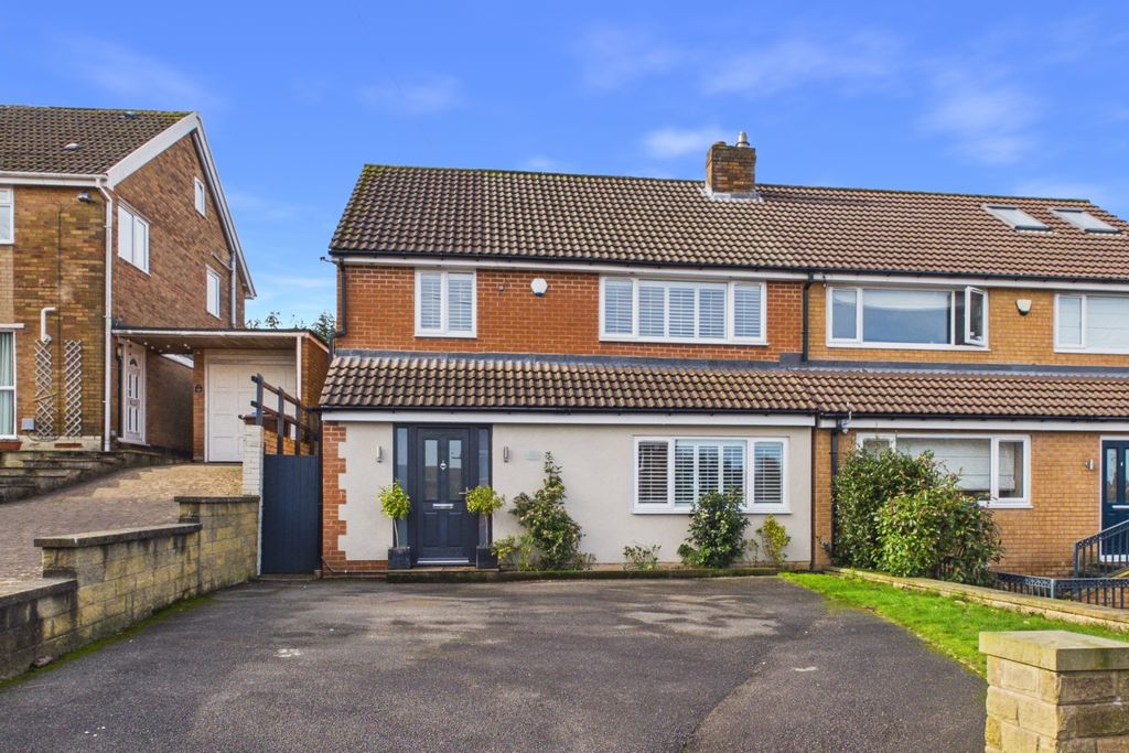 Property photo 1 of 34 Front External