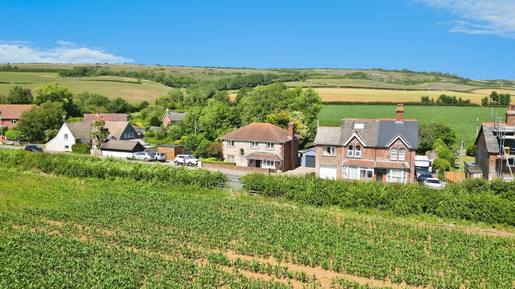 Property photo 1 of 26