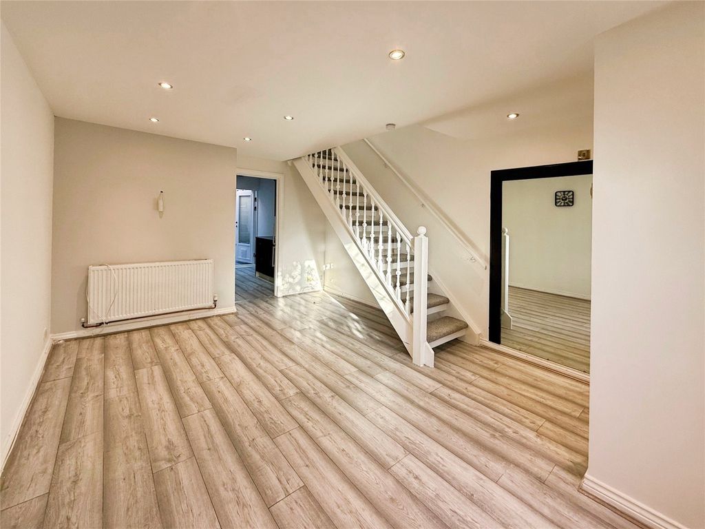 Property photo 2 of 10 Picture No. 07