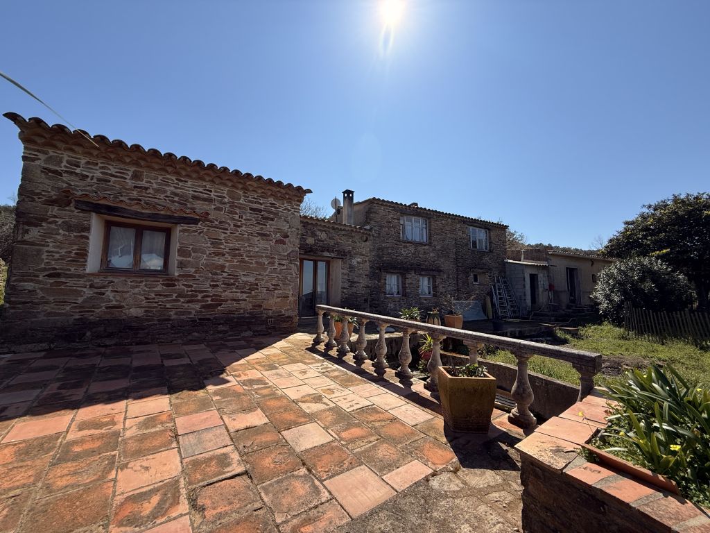 Property photo 2 of 23