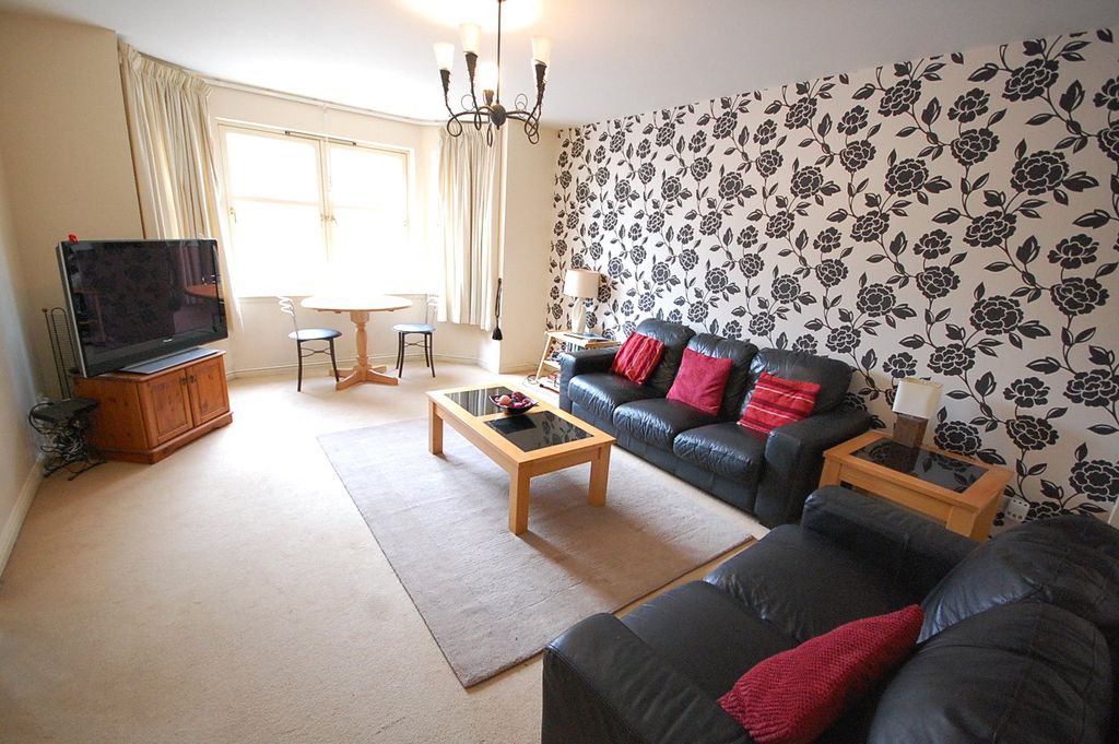 Property photo 3 of 6 Photo 3