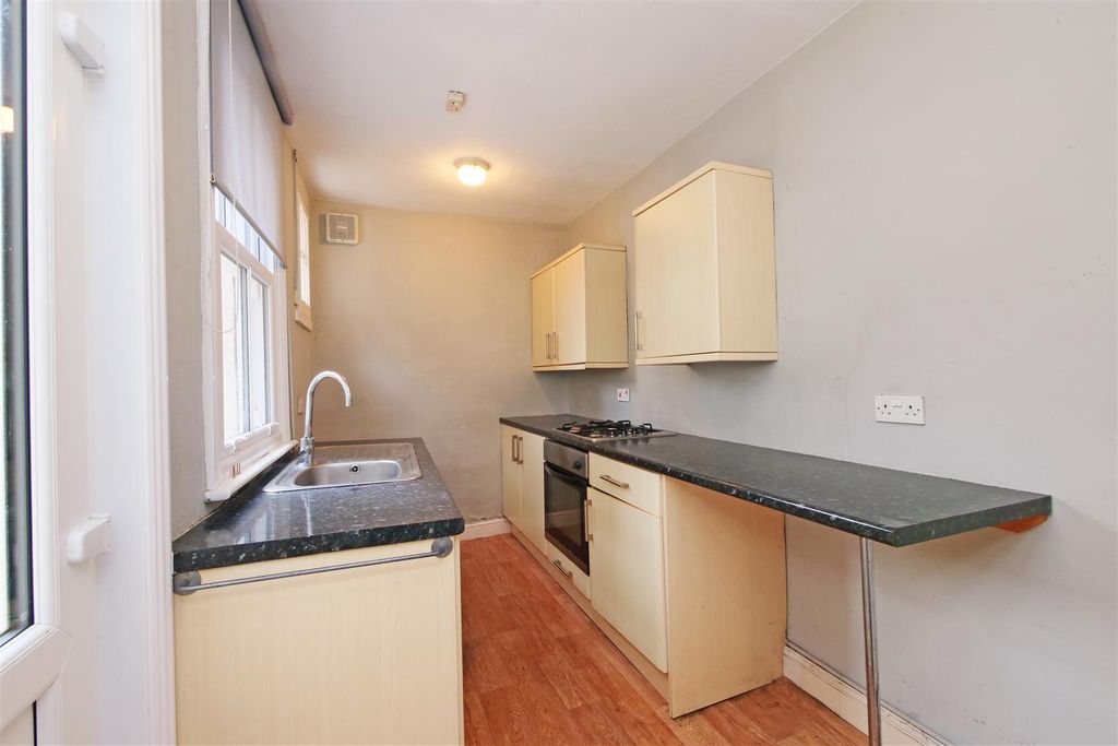 Property photo 2 of 15 Pnmb1528.Jpg