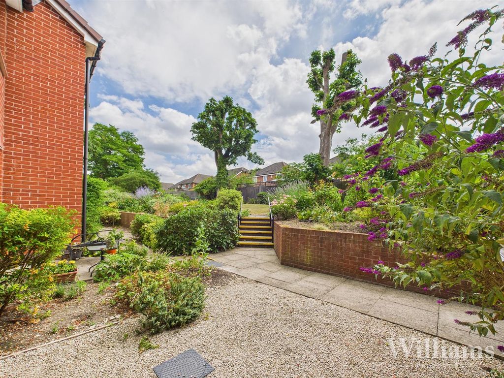 Property photo 3 of 12 Cam02861G0-Pr0425-Still010.Jpg