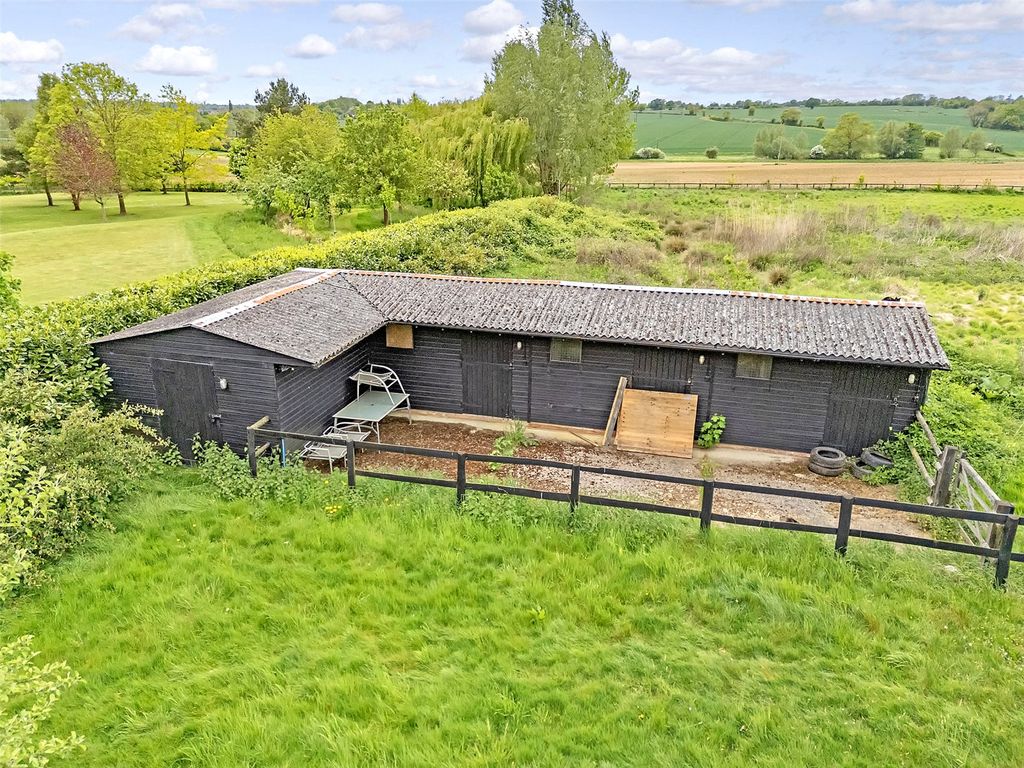 Property photo 2 of 19 Stables