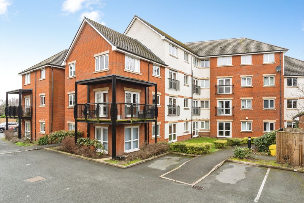 Property photo 1 of 15