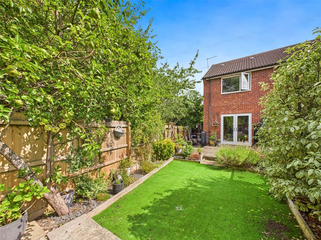 Property photo 2 of 15 Picture No. 10