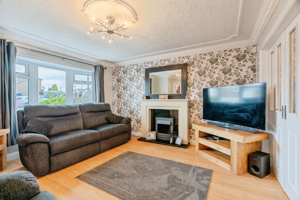 Property photo 2 of 20 Pbox-Img.Jpg