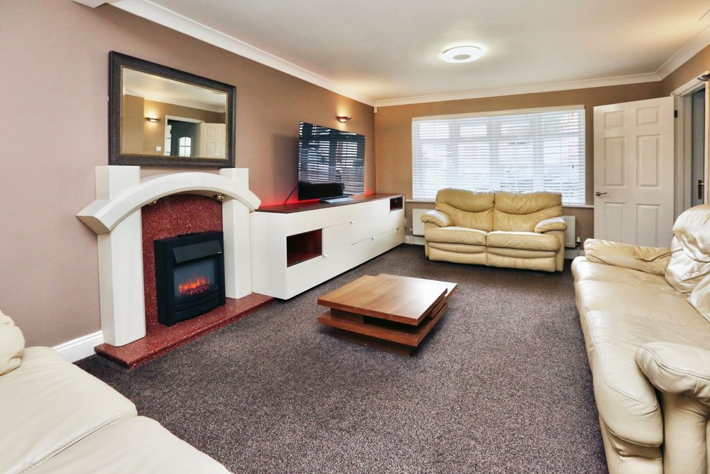 Property photo 2 of 15 Photography
