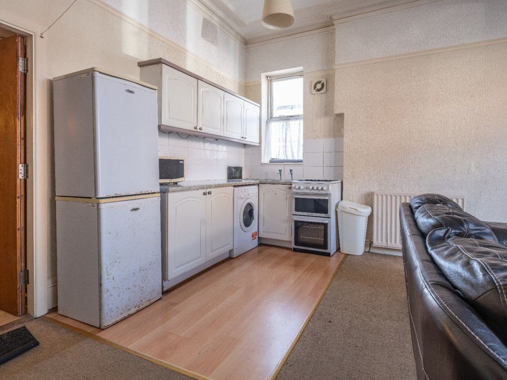 Property photo 1 of 8 3634681