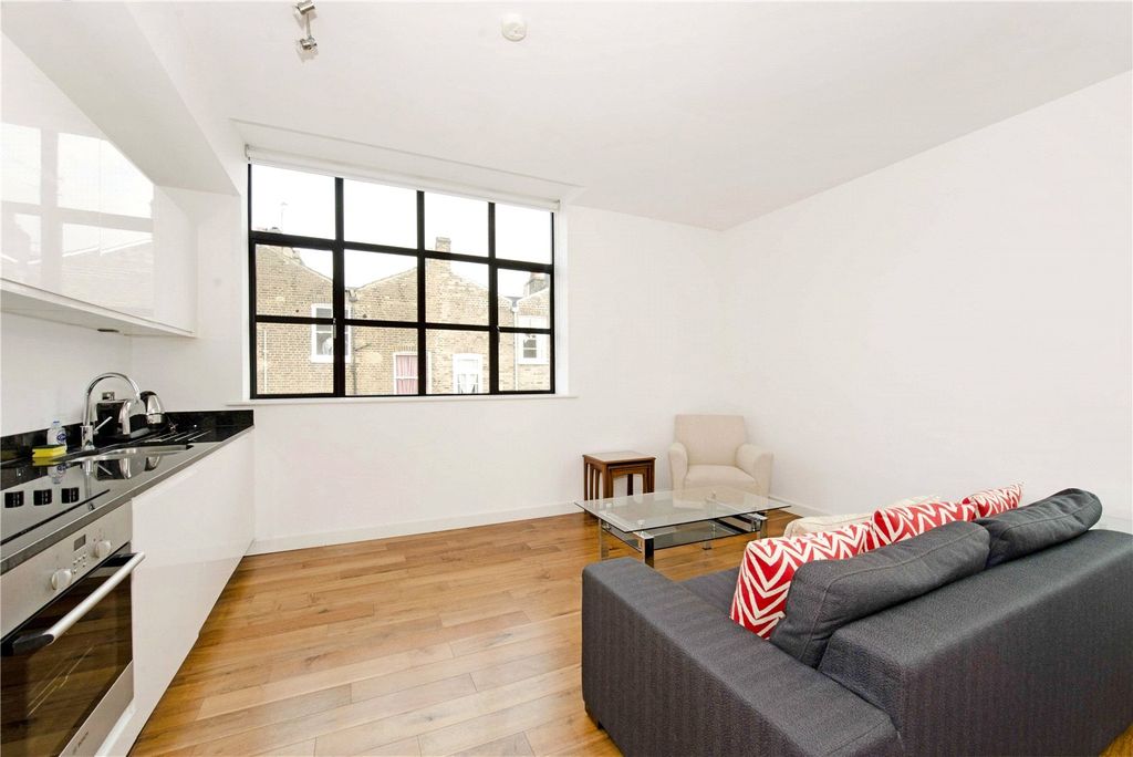 Property photo 1 of 10 Picture No. 21