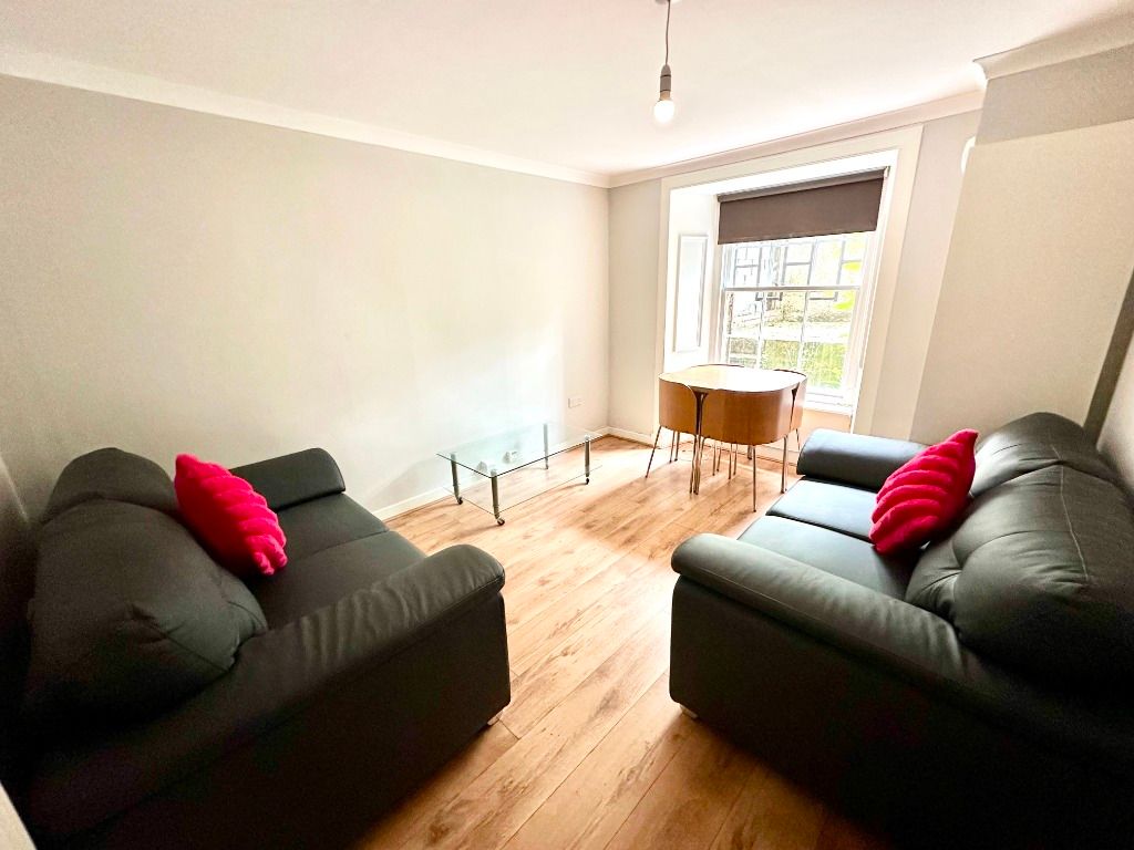 Property photo 3 of 12 Photo 3