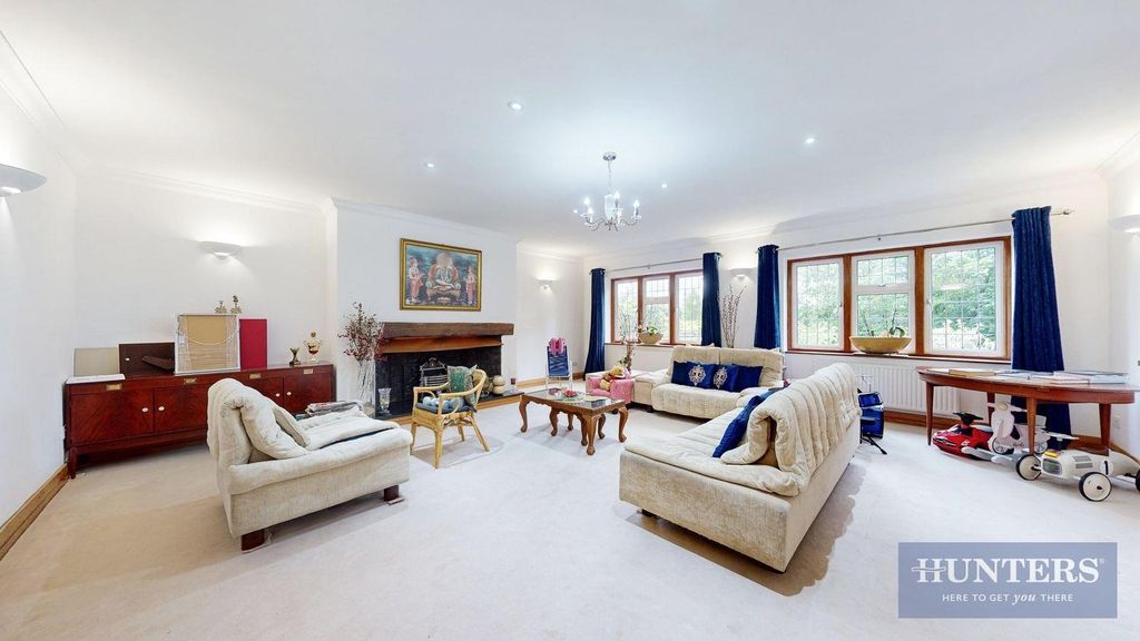 Property photo 3 of 28 Pramukh Krupa, Chorleywood Road - Zmsldc0Gxzsekbur