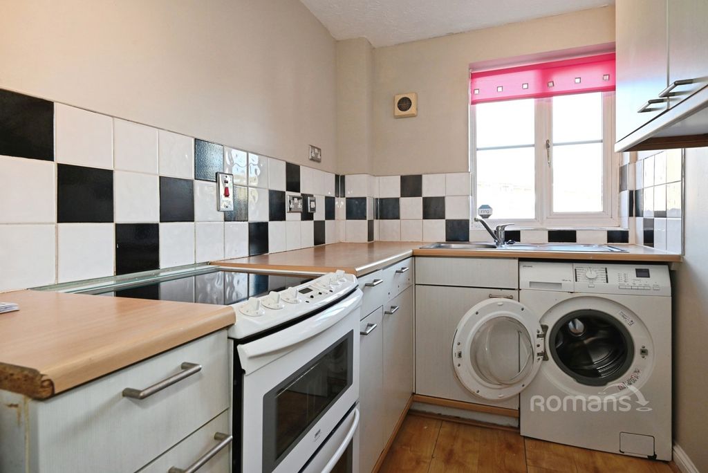 Property photo 2 of 14 Pbox-Img.Jpg