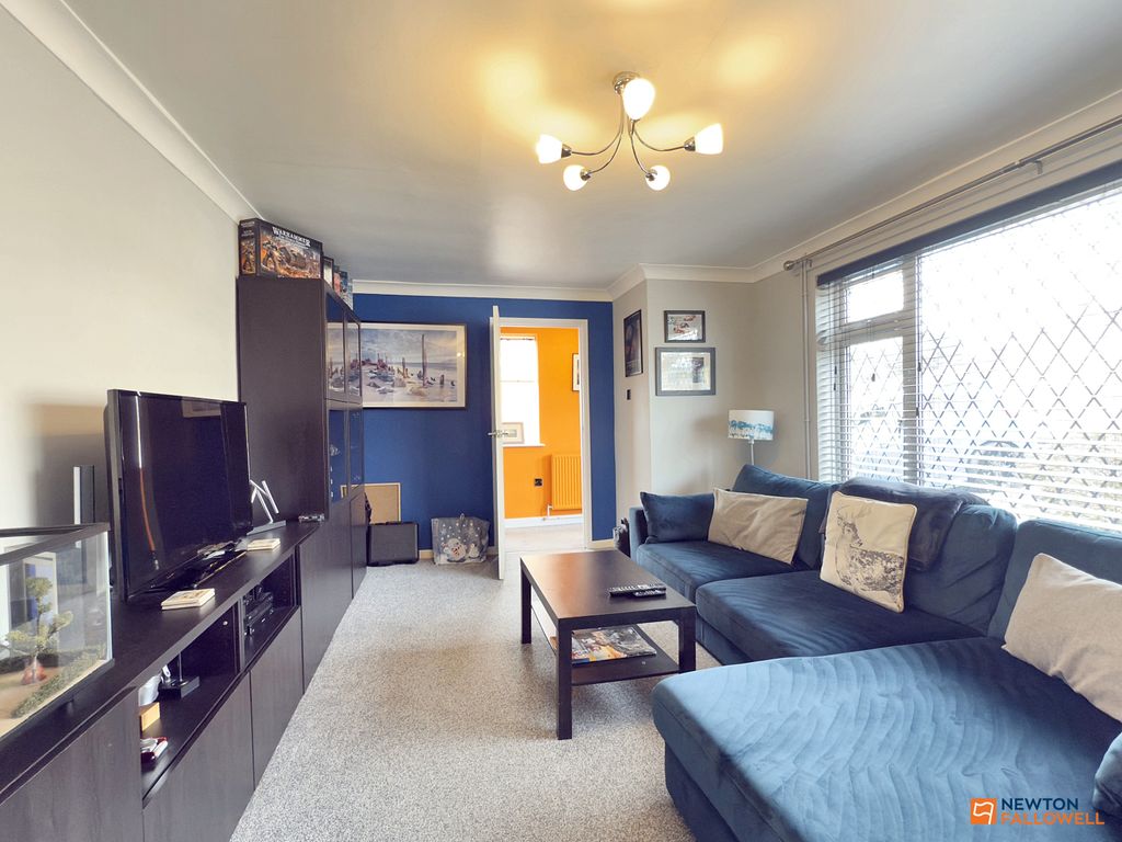 Property photo 2 of 29