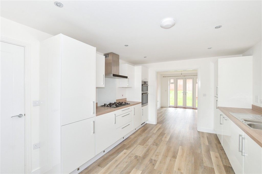 Property photo 2 of 16 Kitchen