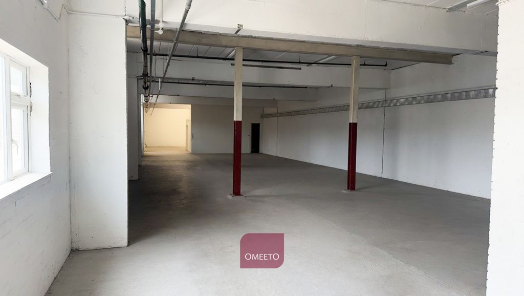 Property photo 3 of 5 Industrial To Rent