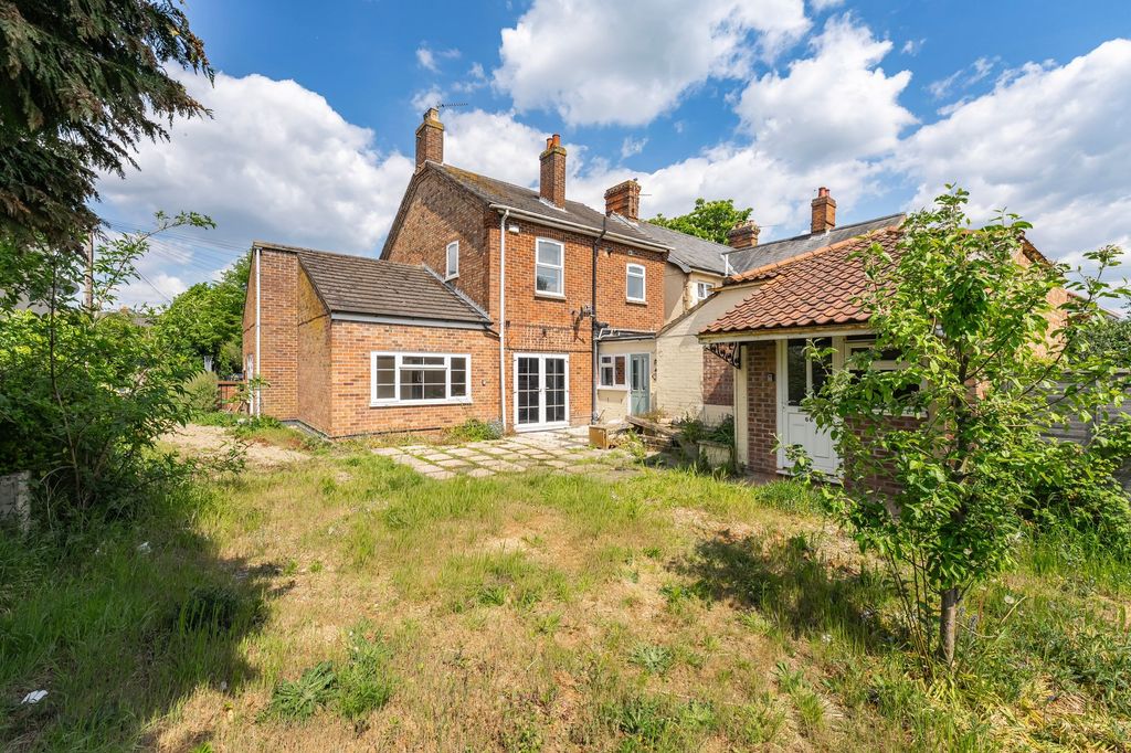 Property photo 1 of 11
