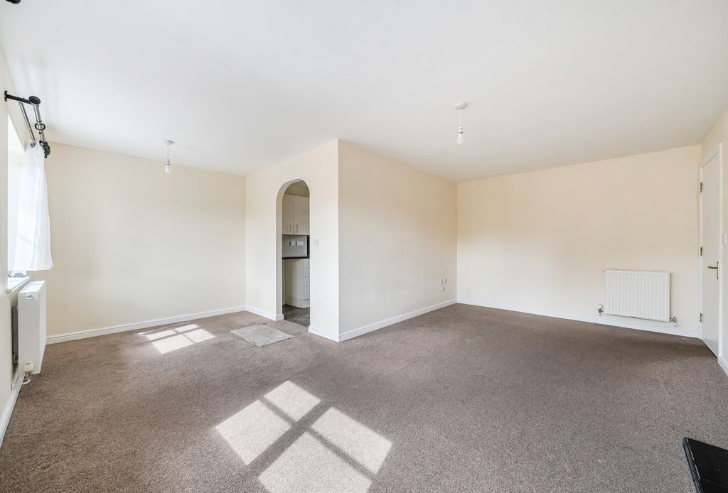 Property photo 3 of 12 1500474-10-6A6B19...