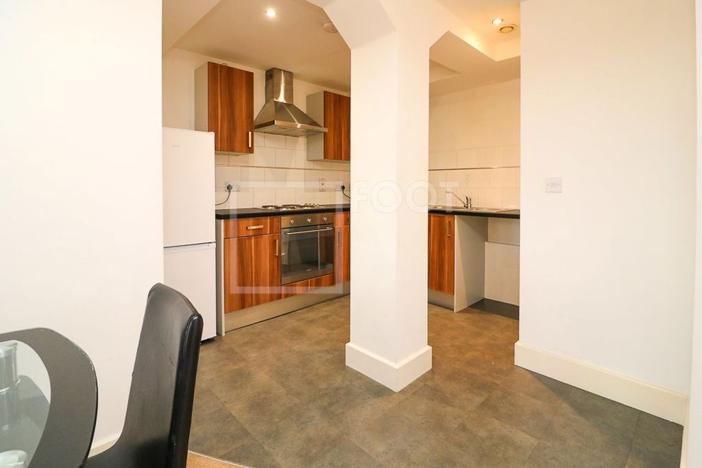 Property photo 2 of 29