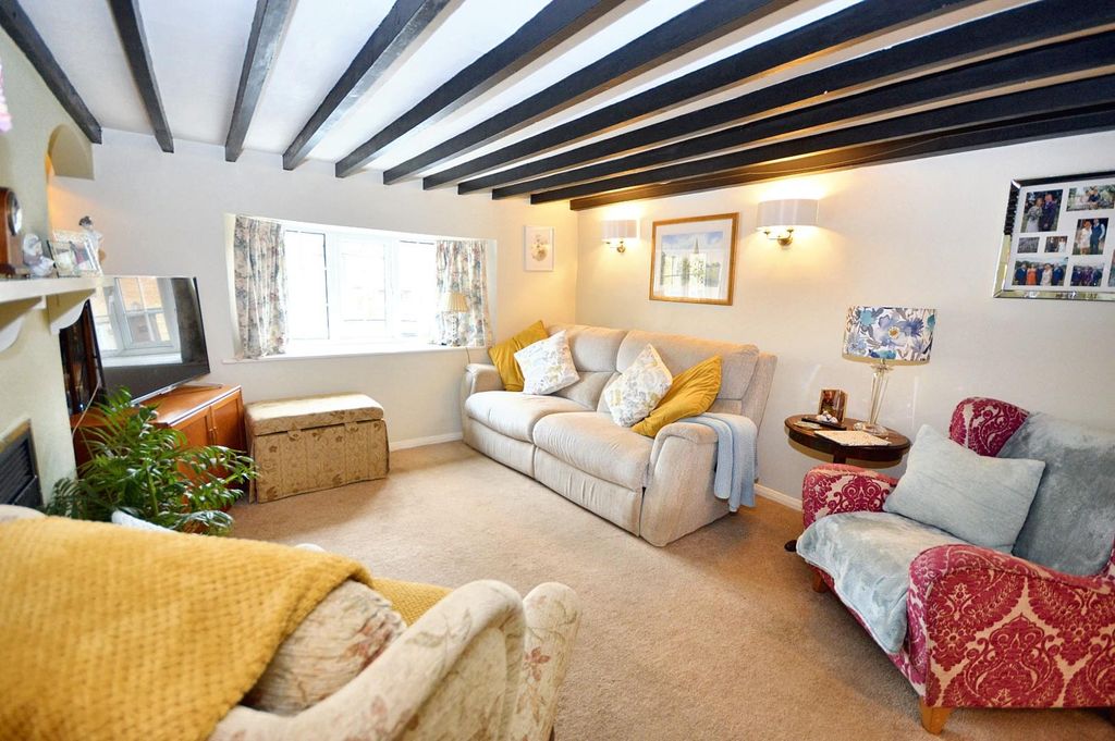 Property photo 3 of 34 Sitting Room