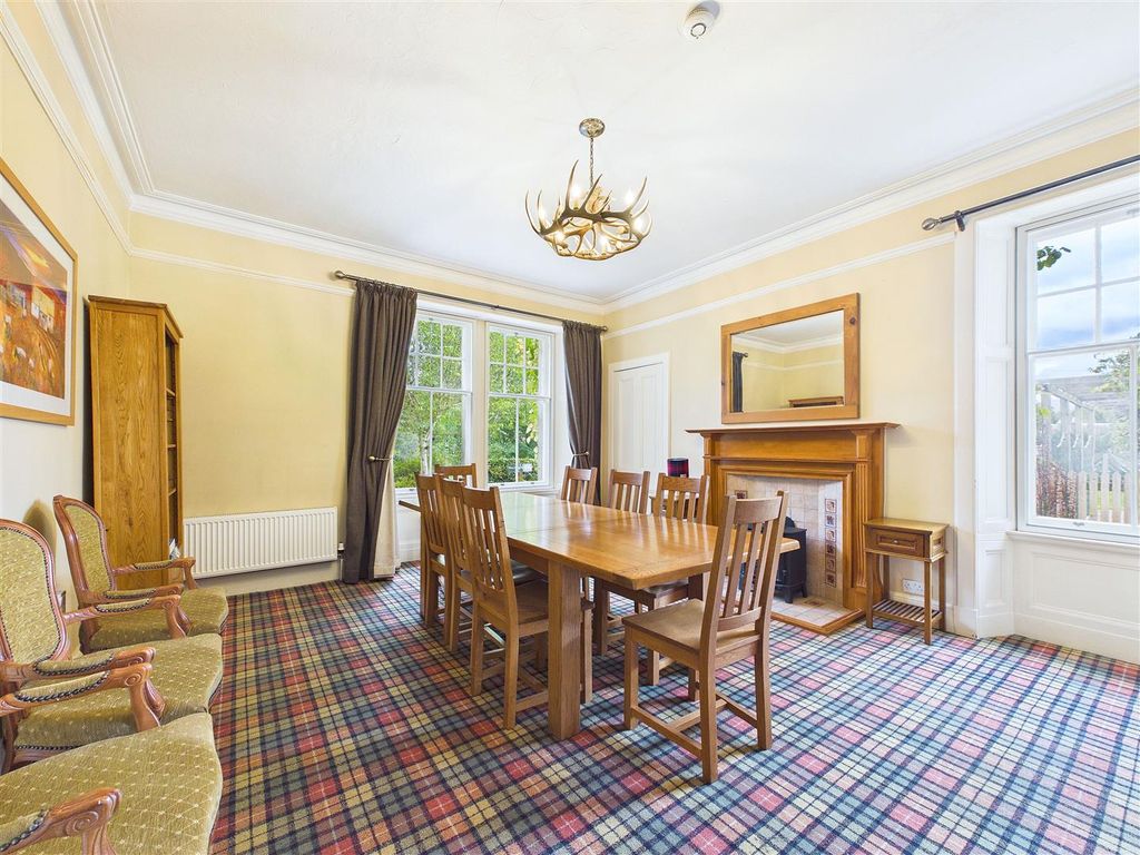 Property photo 3 of 43 Dining Room