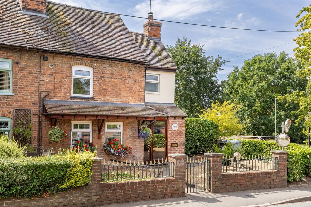 Property photo 1 of 27 Granniescottage-1.Jpg