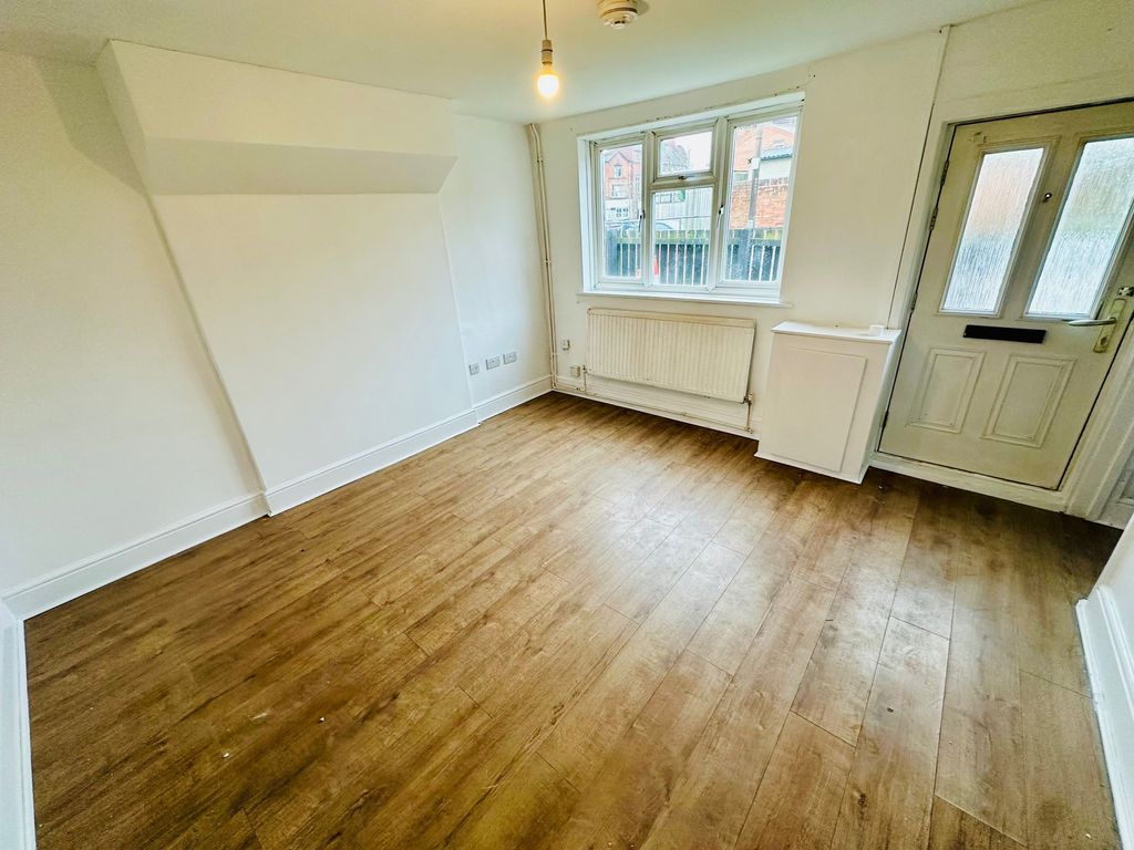 Property photo 2 of 9 Living Room