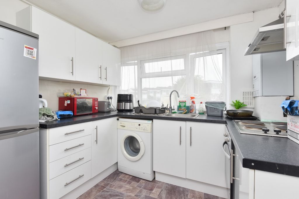 Property photo 3 of 10 5041415