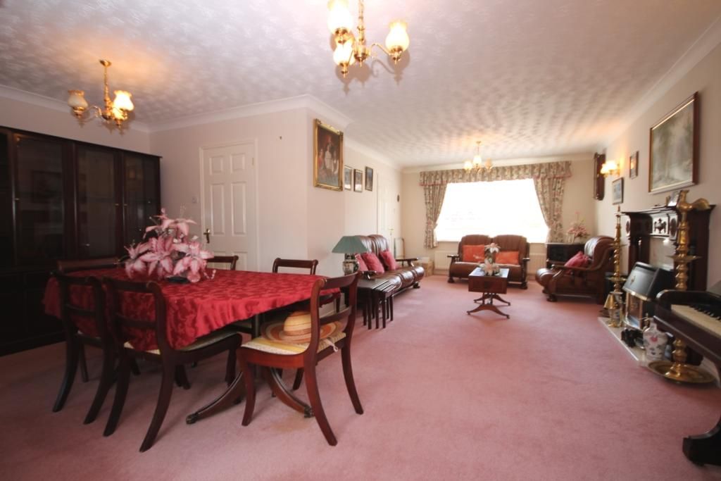 Property photo 3 of 20