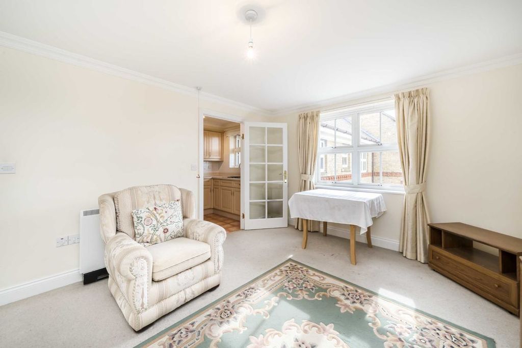 Property photo 2 of 7