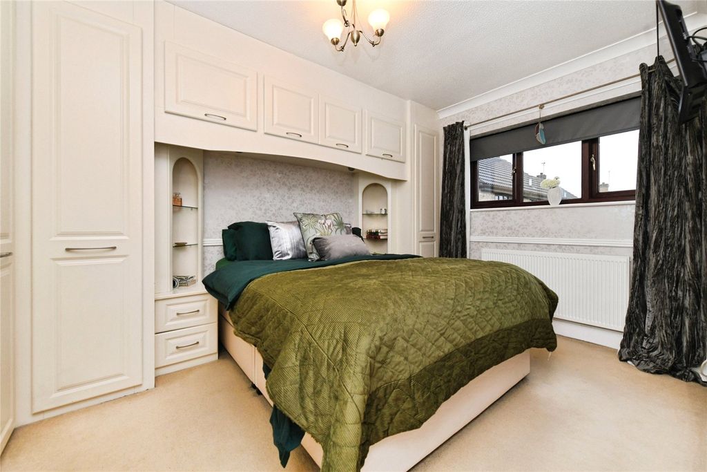 Property photo 3 of 22 Internal