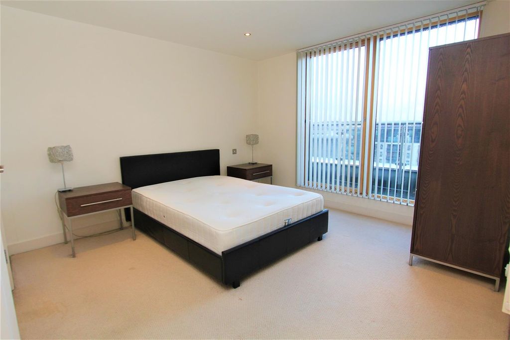 Property photo 3 of 11 Bright Master Bedroom With Floor-To-Ceiling Glass...