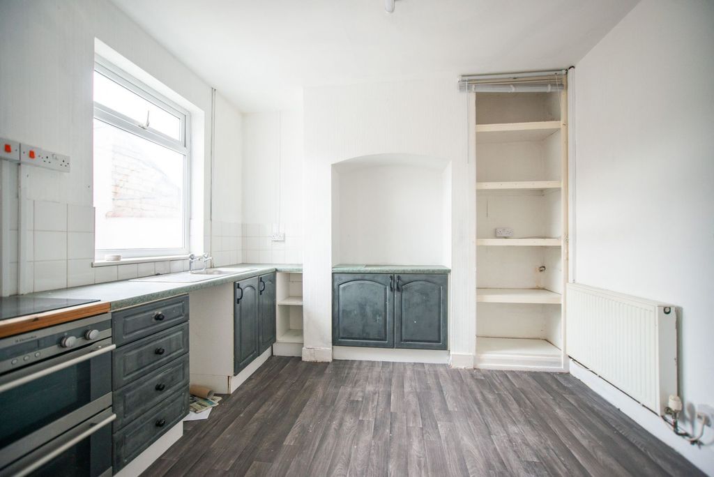 Property photo 3 of 16 Kitchen/Diner