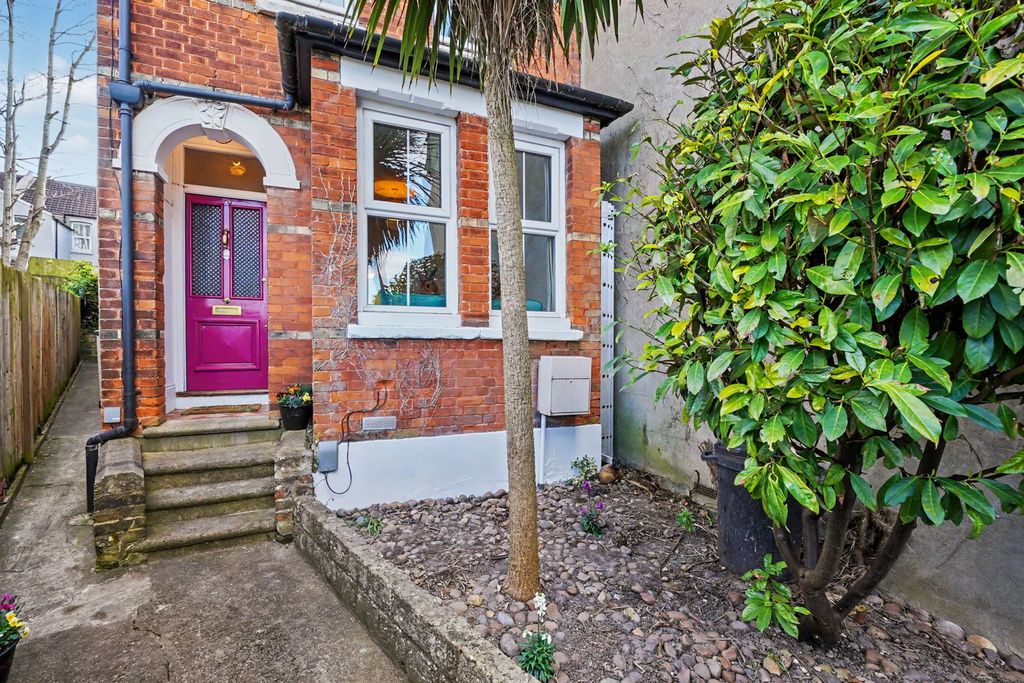 Property photo 1 of 34