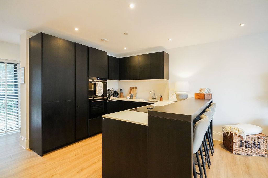 Property photo 3 of 26