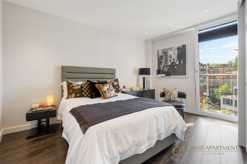 Property photo 2 of 12 Hepworth Court Sw1W 8Qp-9.Jpg