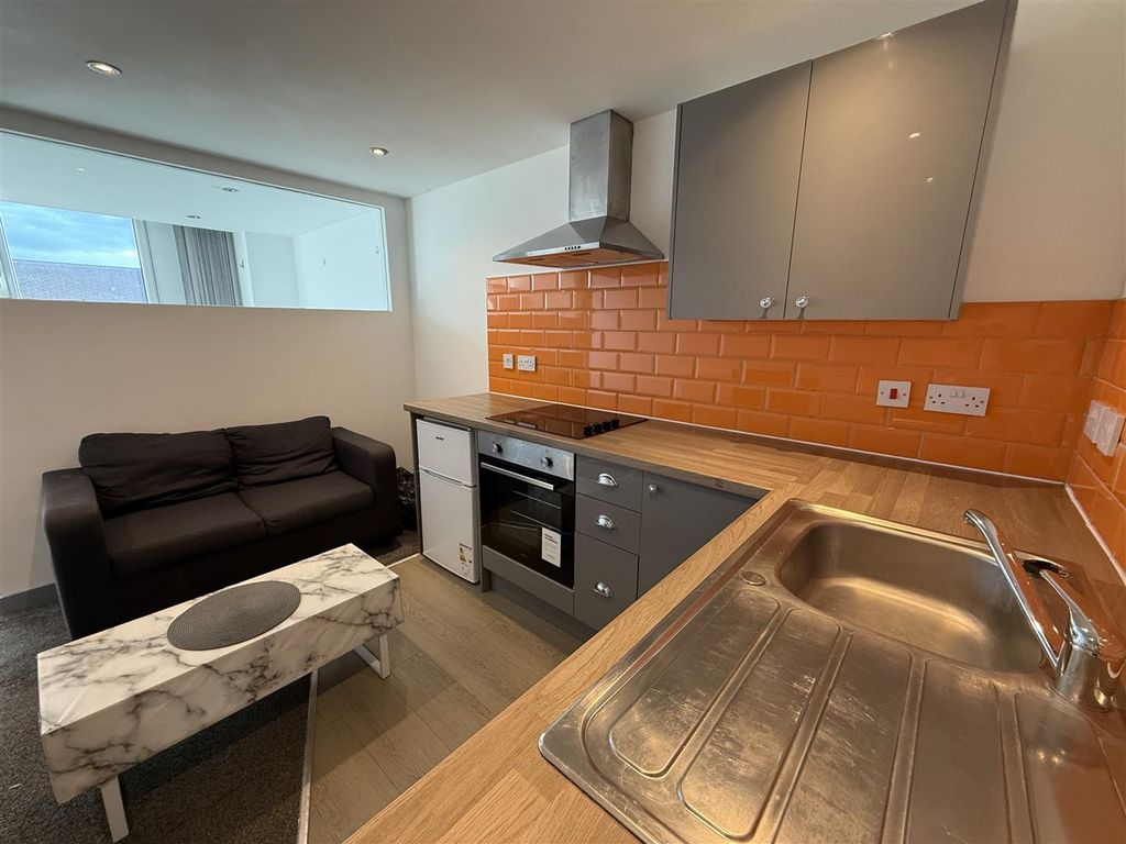 Property photo 1 of 7 Img_1561.Jpg