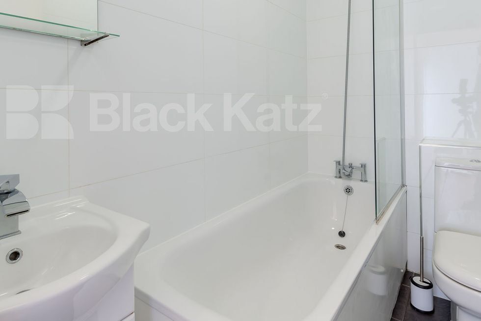 Property photo 2 of 3