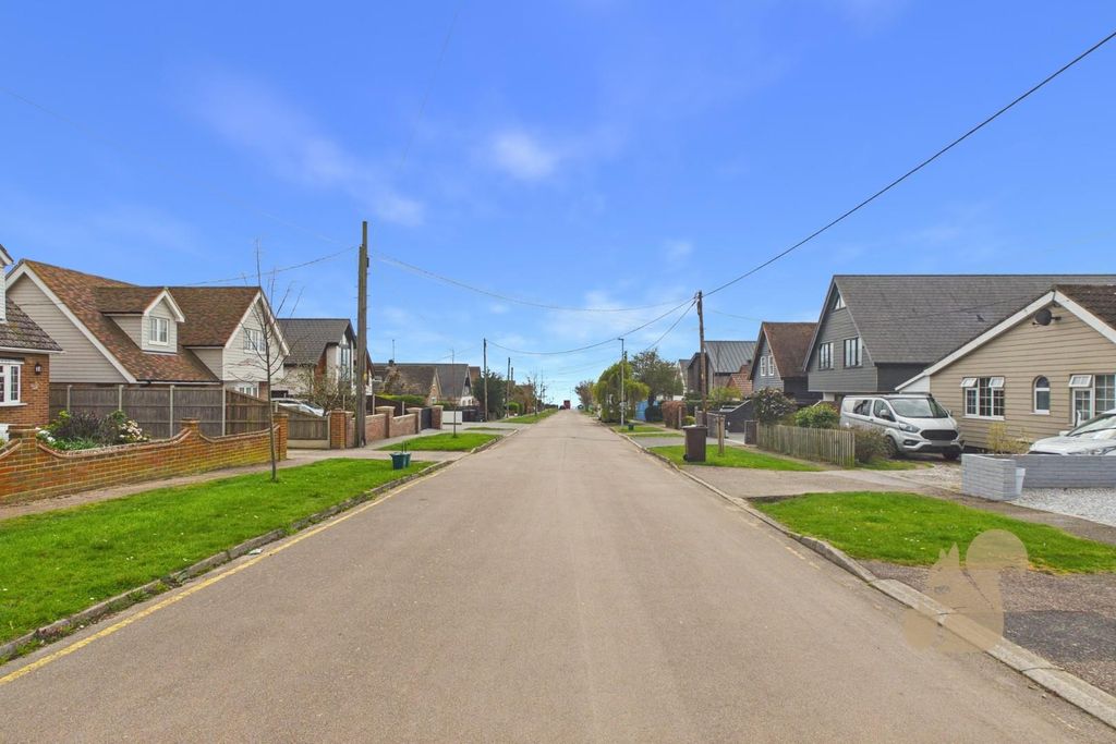 Property photo 3 of 28 Cam03877G0-Pr0337-Still003.Jpg