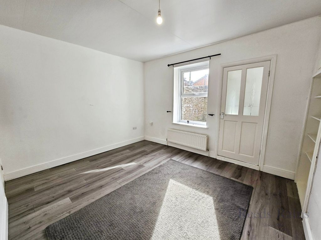 Property photo 2 of 12 Dining Room