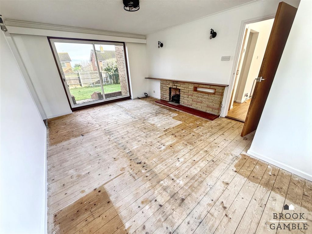 Property photo 3 of 25 01323 438506