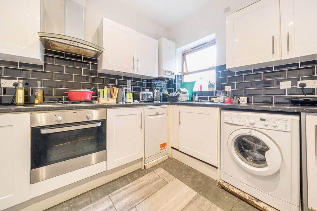 Property photo 2 of 4