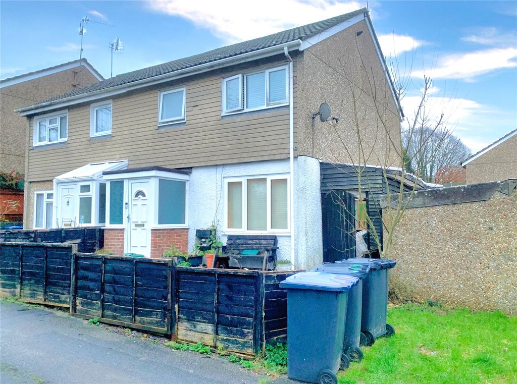 Property photo 1 of 10 Front