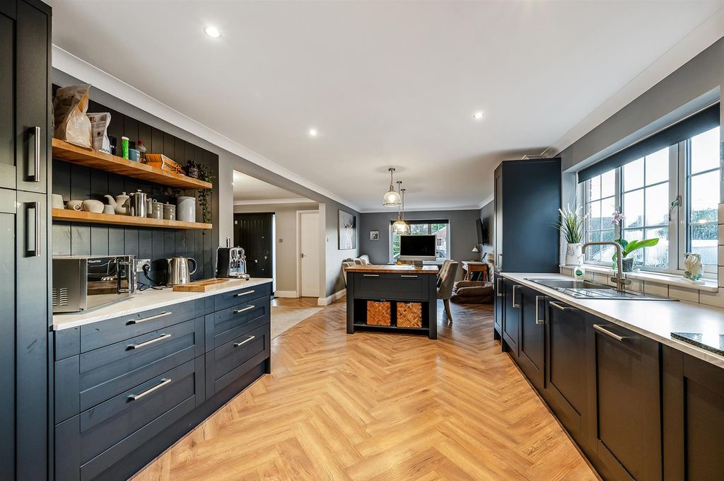 Property photo 2 of 26 Sketch_Ph14_6350724.Jpg