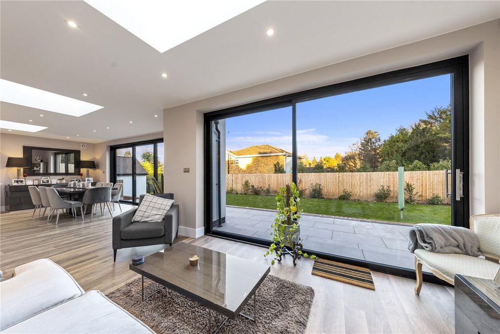 Property photo 2 of 30 Picture No. 38