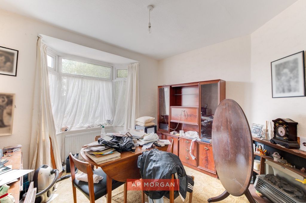 Property photo 3 of 16 Picture No. 04