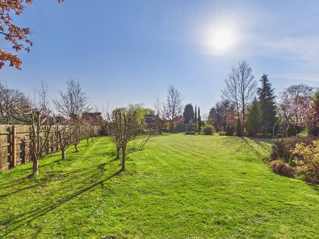 Property photo 2 of 24