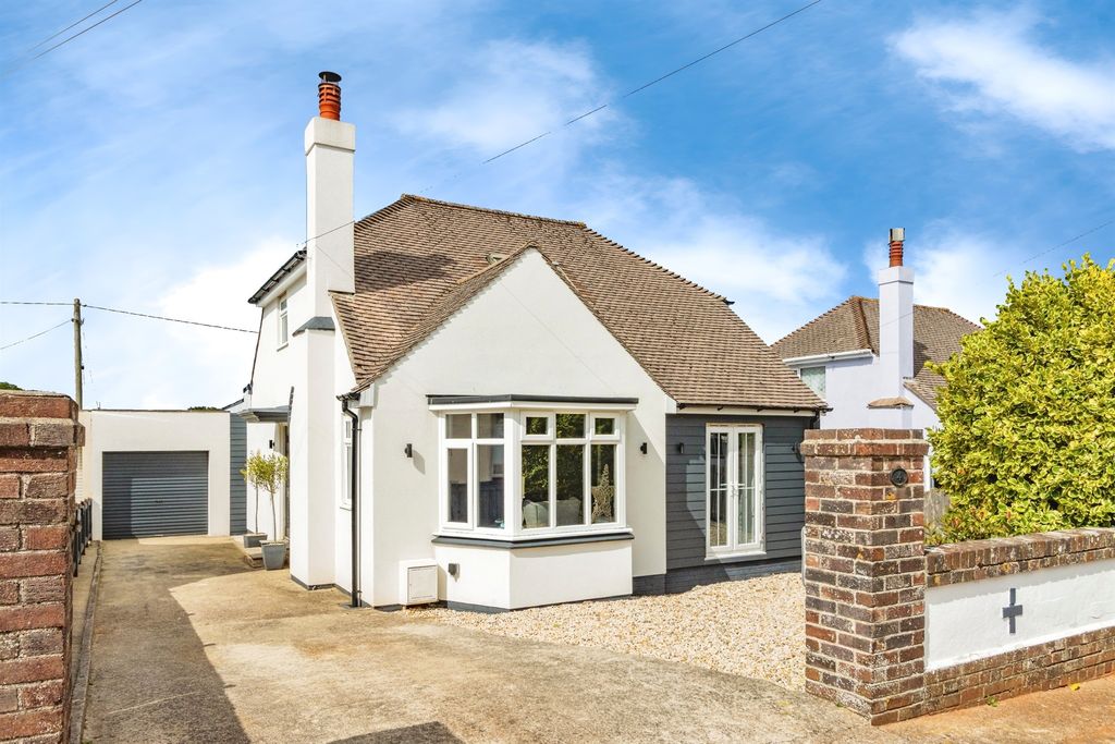 Property photo 1 of 34
